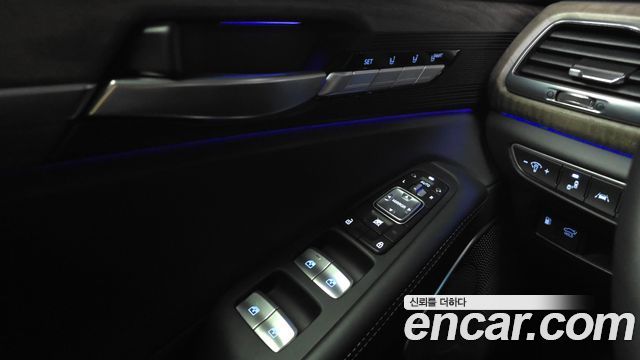Genesis G90 5.0 AWD Limousine Prestige 2019 — фото 31