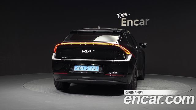 Kia EV6 Long Range Earth 2023 — фото 4