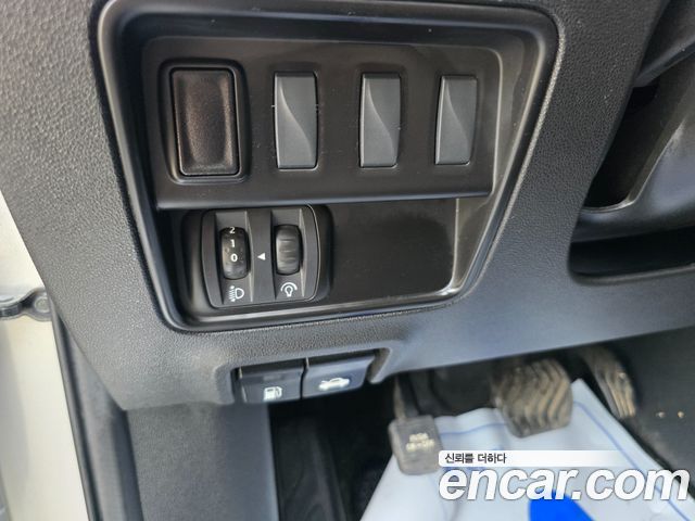 Renault Korea QM6 Diesel 2WD SE 2017 — фото 23
