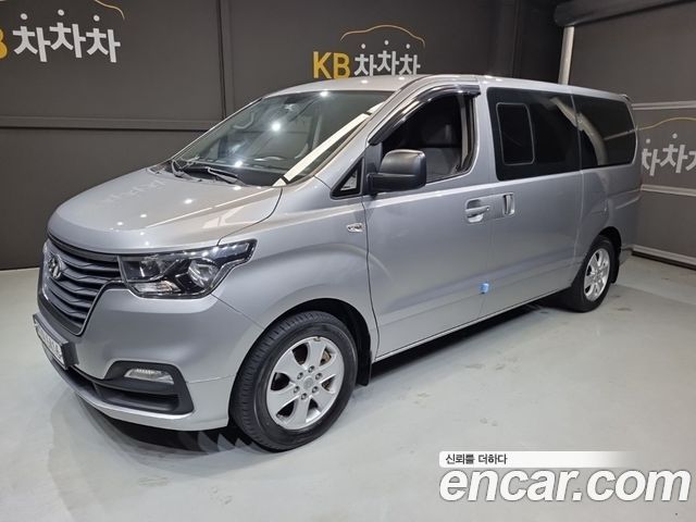 Hyundai Grand Starex Camper LPi 2020 — фото 3