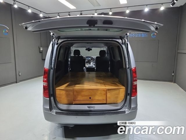 Hyundai Grand Starex Camper LPi 2020 — фото 21