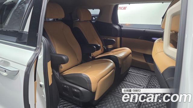 Kia Carnival (IV) Gasoline 7-Seater Signature 2023 — фото 11