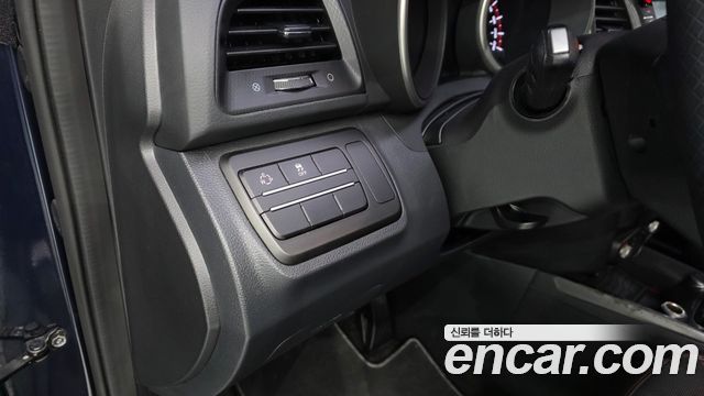 KG Mobility (SsangYong) Tivoli Air Diesel IX 2WD 2018 — фото 20