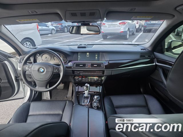 BMW 5 Series (F10) 520d 2011 — фото 8