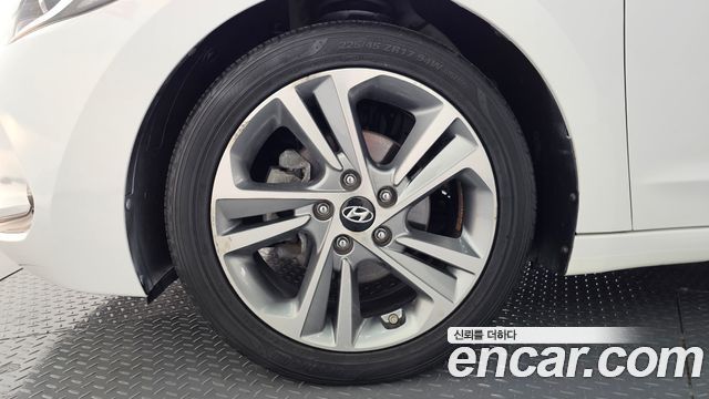 Hyundai Avante (AD) 1.6 GDI Value Plus 2017 — фото 5