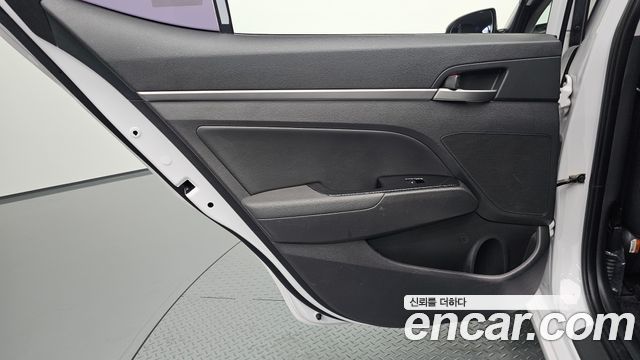 Hyundai Avante (AD) 1.6 GDI Value Plus 2017 — фото 25