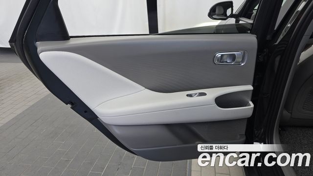 Hyundai Ioniq 6 Long Range AWD Exclusive 2023 — фото 25