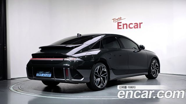 Hyundai Ioniq 6 Long Range Exclusive + 2023 — фото 2