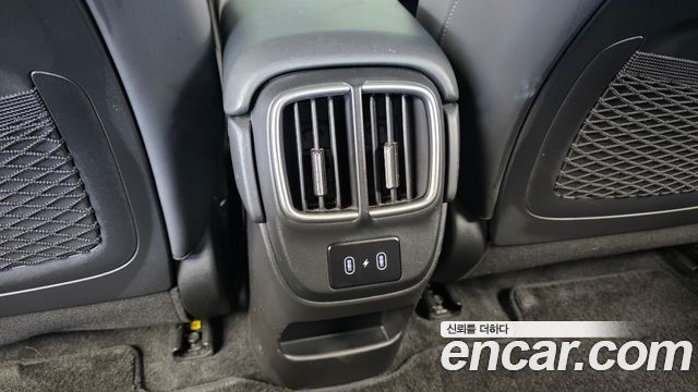 Hyundai Ioniq 6 Long Range Exclusive + 2023 — фото 32