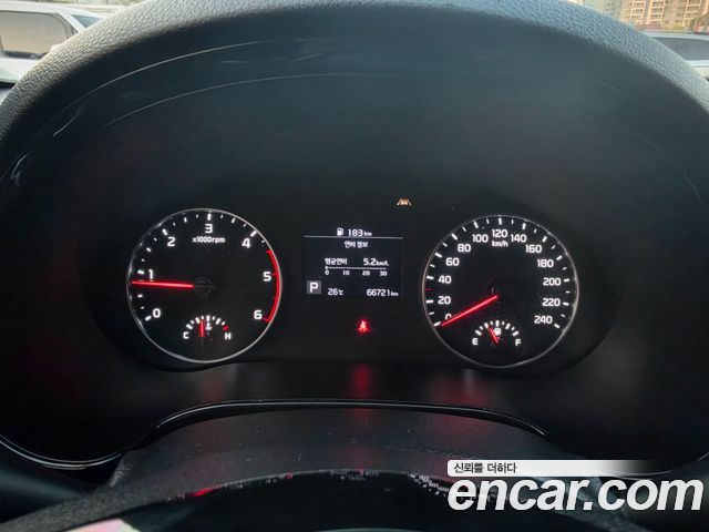 Kia Seltos Diesel 1.6 2WD Trendy 2021 — фото 5