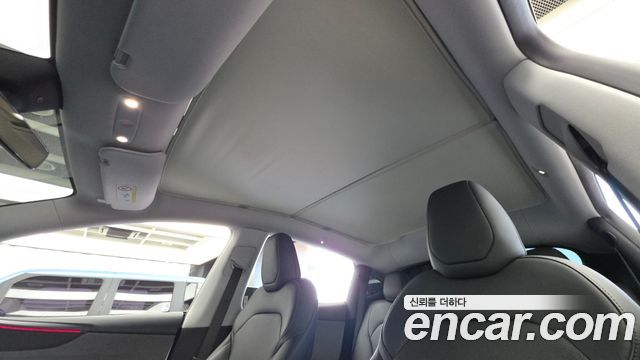 Tesla Model Y RWD 2025 — фото 18