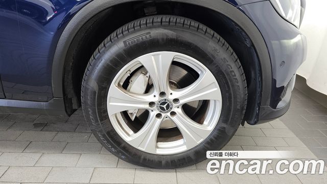 Mercedes-Benz GLC-Class (X253) GLC220 d 4MATIC 2018 — фото 21