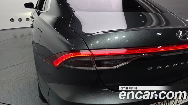 Hyundai Grandeur (IG) 2.5 Premium 2020 — фото 23