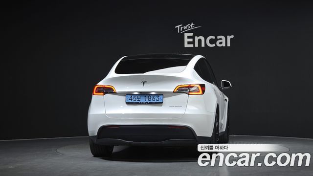 Tesla Model Y Long Range AWD 2022 — фото 4