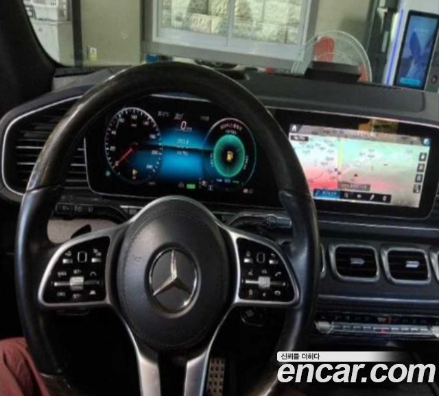Mercedes-Benz GLS-Class (X167) GLS580 4MATIC 2021 — фото 3