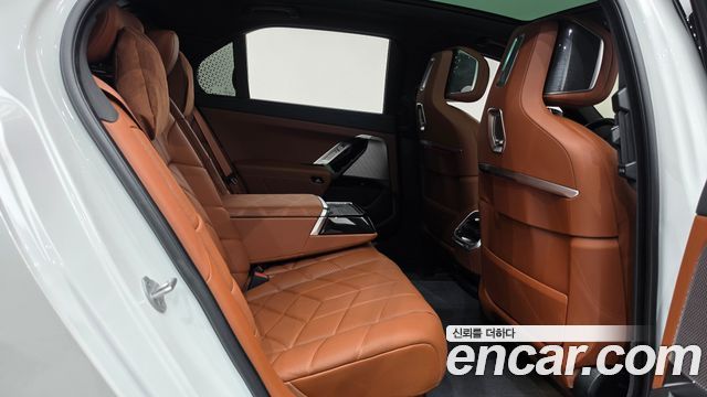 BMW 7 Series (G70) 740d xDrive M Sport 2026 — фото 11