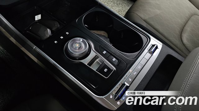 Kia Carnival (IV) HEV 9 seater Prestige 2024 — фото 9