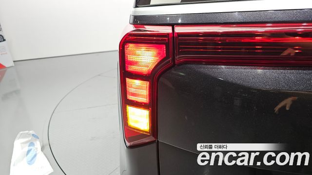 Kia Carnival (IV) HEV 9 seater Prestige 2024 — фото 23
