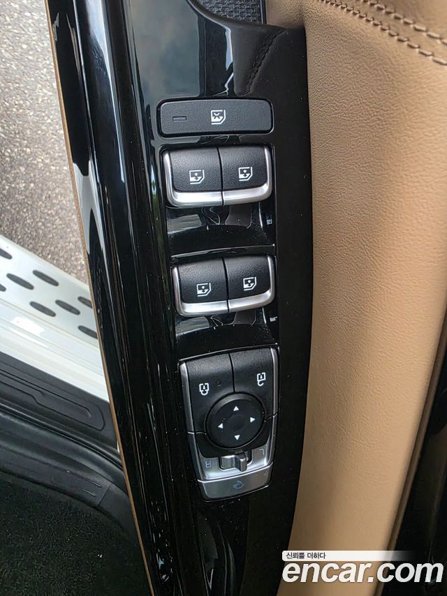 Kia Carnival (IV) Gasoline 9-seater Limousine(Special vehicle) 2023 — фото 11