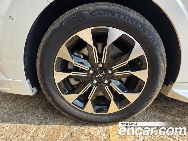 Kia Carnival (IV) Gasoline 9-seater Limousine(Special vehicle) 2023 — фото 18