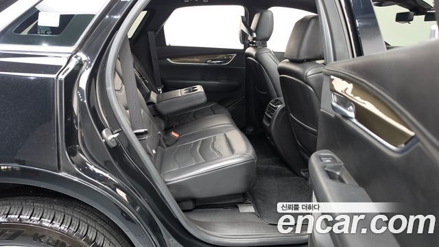 Cadillac XT5 3.6 Platinum 2018 — фото 16