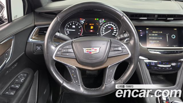 Cadillac XT5 3.6 Platinum 2018 — фото 18