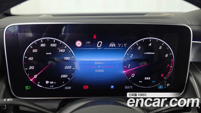 Mercedes-Benz GLC-Class (X254) GLC300 4MATIC AMG Line 2023 — фото 8
