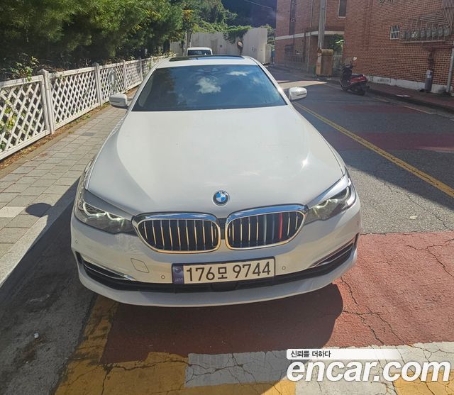 BMW 5 Series (G30) 520i Luxury