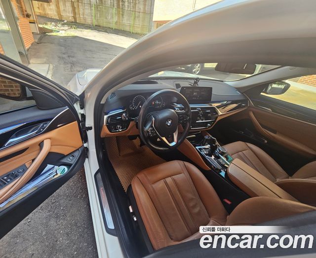 BMW 5 Series (G30) 520i Luxury 2019 — фото 5
