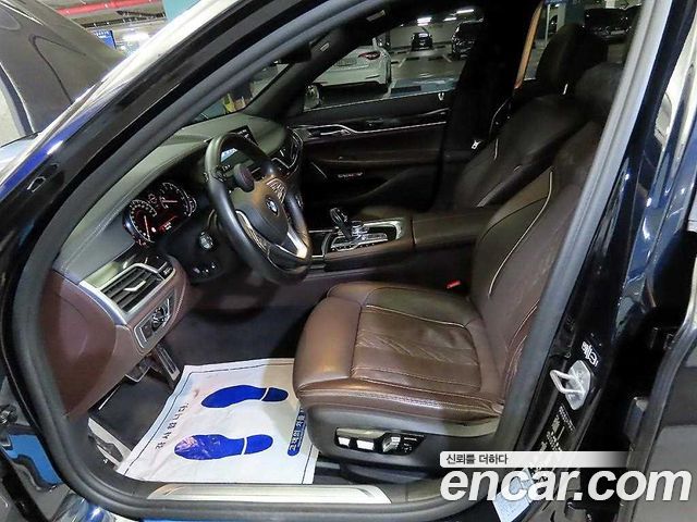 BMW 7 Series (G11) 740Li xDrive M Sport Package 2018 — фото 16