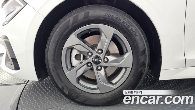 Kia K5 (III) 2.0 LPi(Rent) Trendy 2025 — фото 5