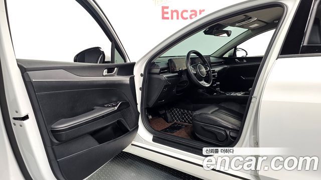 Kia K5 (III) 2.0 LPi(Rent) Trendy 2025 — фото 10