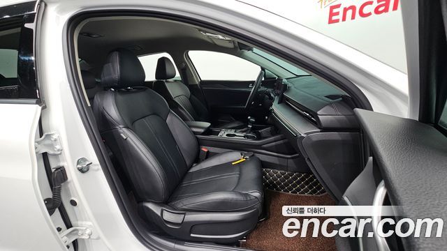 Kia K5 (III) 2.0 LPi(Rent) Trendy 2025 — фото 26