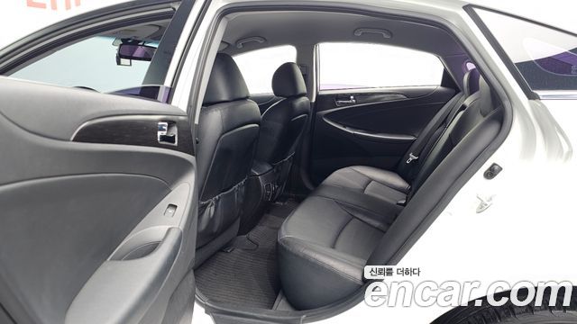Hyundai Sonata The Brilliant CVVL Smart 2013 — фото 11