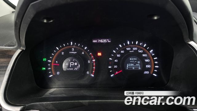 KG Mobility (SsangYong) Korando C 2.0 CVT 4WD Deluxe 2014 — фото 8