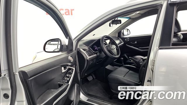 KG Mobility (SsangYong) Korando C 2.0 CVT 4WD Deluxe 2014 — фото 10