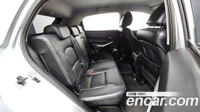 KG Mobility (SsangYong) Korando C 2.0 CVT 4WD Deluxe 2014 — фото 11