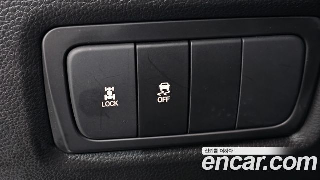 KG Mobility (SsangYong) Korando C 2.0 CVT 4WD Deluxe 2014 — фото 13