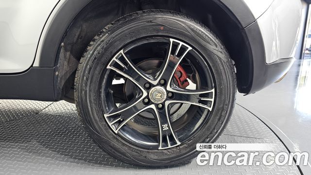 KG Mobility (SsangYong) Korando C 2.0 CVT 4WD Deluxe 2014 — фото 21