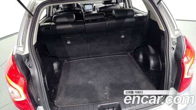 KG Mobility (SsangYong) Korando C 2.0 CVT 4WD Deluxe 2014 — фото 32