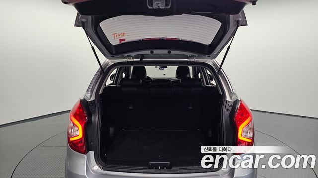KG Mobility (SsangYong) Korando C 2.0 CVT 4WD Deluxe 2014 — фото 33