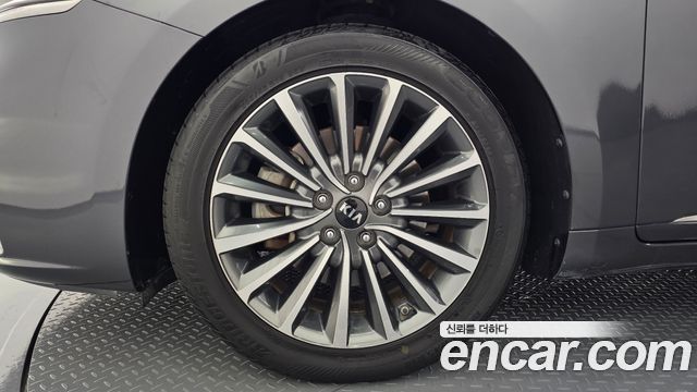 Kia K7 2.4 GDI Limited 2017 — фото 5