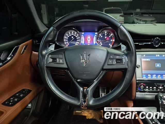 Maserati Quattroporte 3.0 Diesel 2015 — фото 8