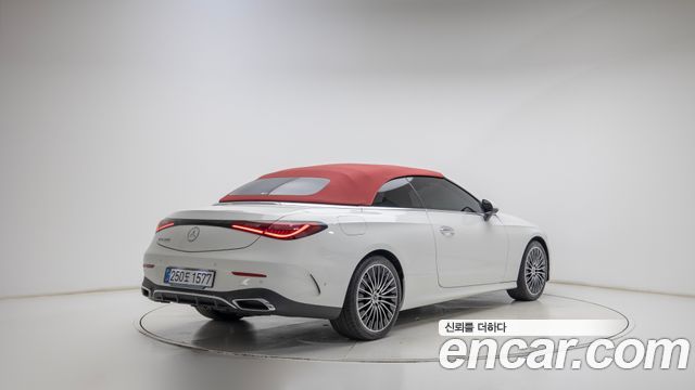 Mercedes-Benz CLE-Class (C236) CLE200 Cabriolet 2025 — фото 2