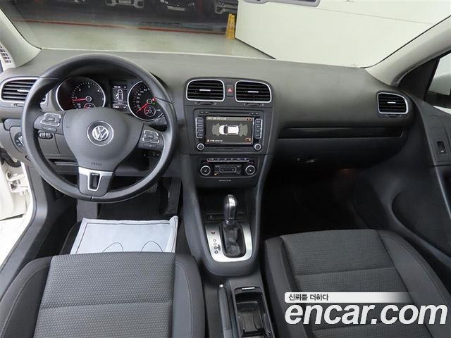 Volkswagen Golf (VI) 2.0 TDI StyleEdition 2013 — фото 7