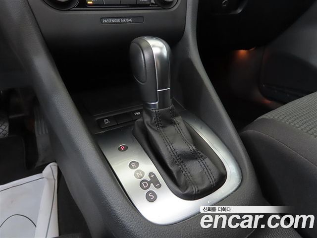 Volkswagen Golf (VI) 2.0 TDI StyleEdition 2013 — фото 9