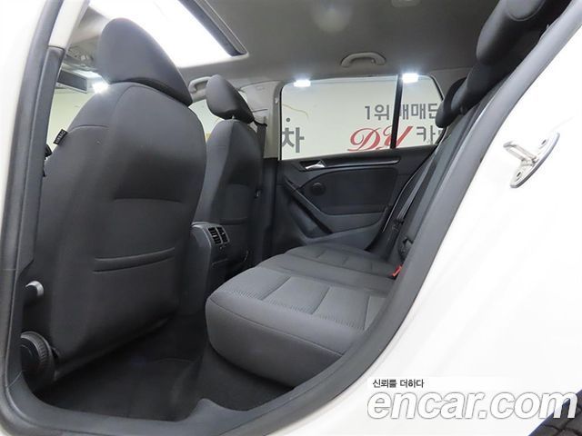Volkswagen Golf (VI) 2.0 TDI StyleEdition 2013 — фото 10