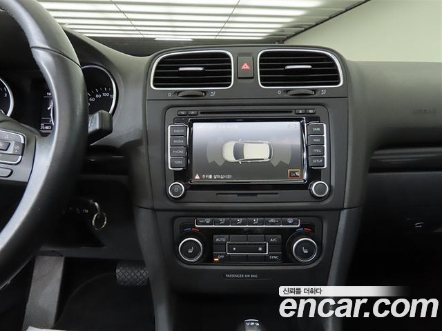 Volkswagen Golf (VI) 2.0 TDI StyleEdition 2013 — фото 16