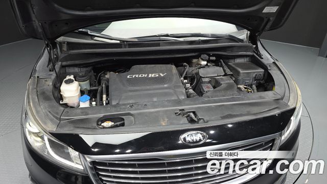 Kia Carnival 9-seater Noblesse 2016 — фото 6