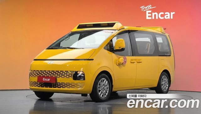 Hyundai Staria L3.5  Kinder Safety Car 15-Seater 2025 — фото 1
